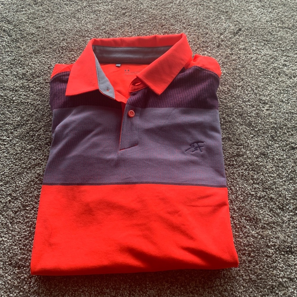 Men’s Under  Armour Golf shirt size large